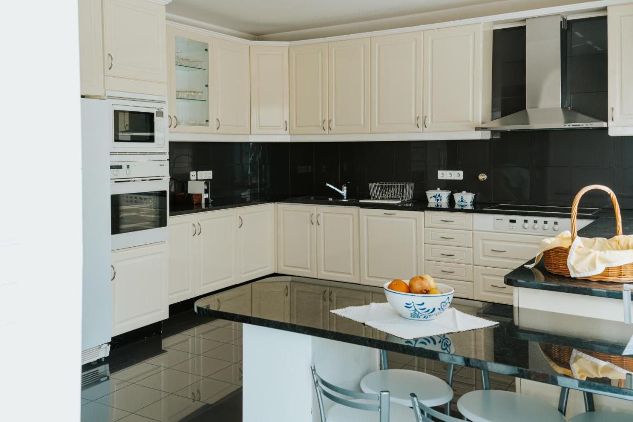 Regina Beach - Villa With Private Pool Viana do Castelo Bagian luar foto